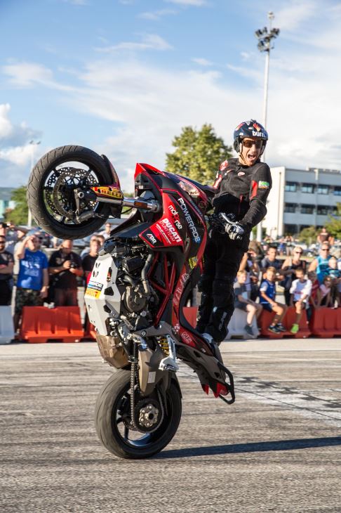 stunt